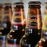Mahou San Miguel elaborará en España la cerveza estadounidense Founders 4 Founder Brewing
