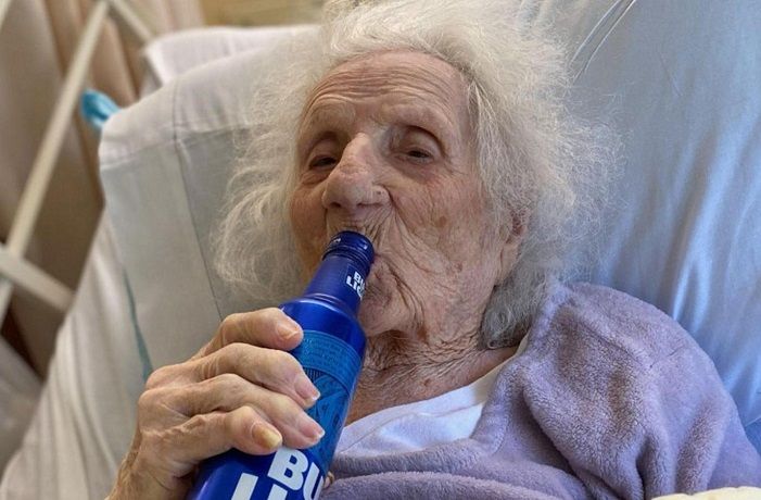 Mujer de 103 años vence al coronavirus