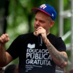 El rapero puertorriqueño "Residente" presenta su segunda cerveza 3 Residente