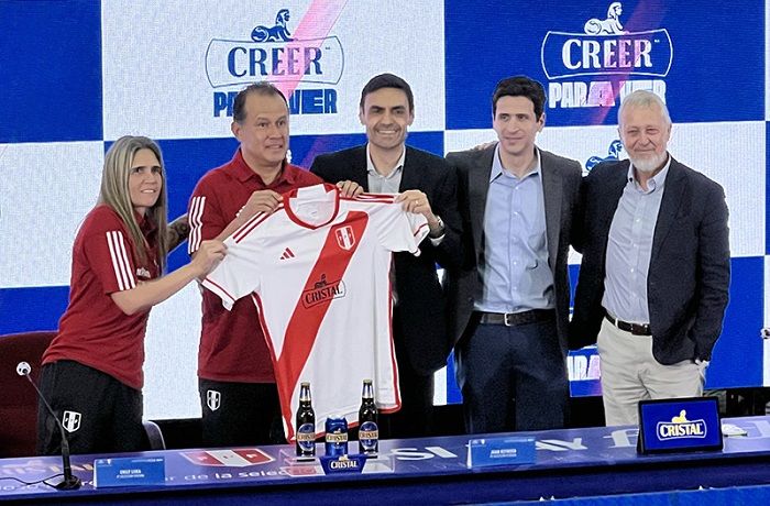 Cerveza Cristal auspiciados selección fútbol Perú