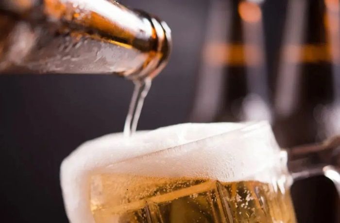 220 pesos por una cerveza sin alcohol: el precio que sorprende en el FIFA Fan Fest del Zócalo