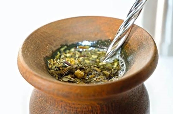 Cervezas con alma de tereré: el uso de la yerba mate en la microcervecería paraguaya