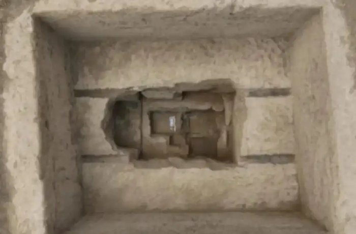 Botella de bronce con cerveza de 2.300 años hallada en la tumba M39 del cementerio Shanjiabo, China