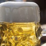 Vaso de cerveza después de entrenar y su efecto en la recuperación muscular