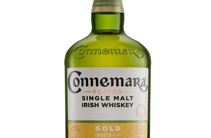 Connemara lanza Gold, su single malt irlandés ahumado más accesible, a 23,50 euros 5 Connemara Gold whiskey irlandés single malt ahumado lanzamiento 2026