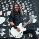 Dave Grohl Foo Fighters — cerveza whisky cuerdas vocales rutina preshow