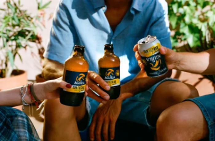 El Águila incorpora Sin Filtrar Limón, su primera cerveza con zumo natural de limón