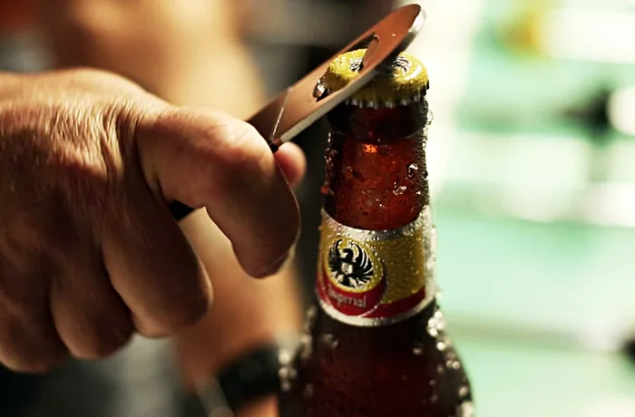 Heineken compra FIFCO por 3.200 millones de dólares y se hace con la cerveza Imperial: la mayor adquisición de la historia de Costa Rica 3 Cerveza Imperial de Costa Rica — Heineken adquiere FIFCO por 3.200 millones de dolares