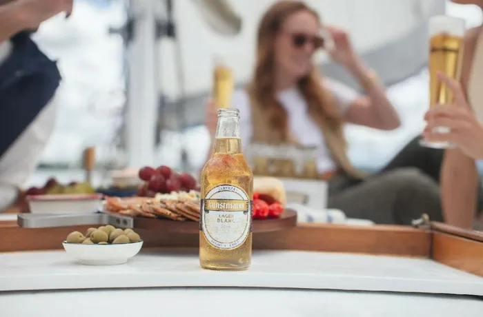 Kunstmann lanza Lager Blanc, una nueva cerveza valdiviana que apuesta por la frescura y lo esencial 5 kunstmann lager blanc cerveza valdivia