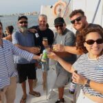 Presentación de la Mediterranean Lager en el Mar Menor con el presidente y vicepresidente de Asycce y los fundadores de las cervezas Yakka y Althaia