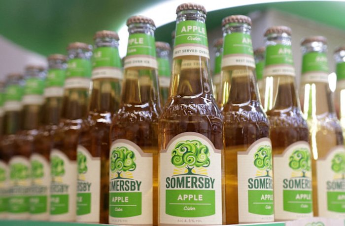 La UE divide al sector de la sidra: Escandinavia y Carlsberg rechazan la propuesta que obligaría a llamar 'bebida a base de sidra' a la Somersby 3 Guerra de la sidra en la UE etiquetado Carlsberg Somersby Escandinavia