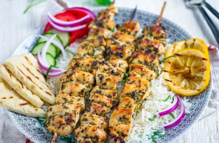 Souvlaki de pollo