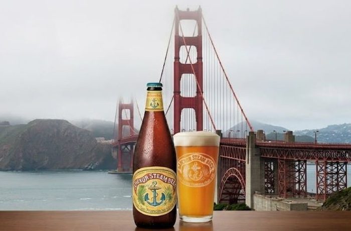Anchor Steam Beer: la cerveza que definió el movimiento artesanal estadounidense 12 Anchor Steam Beer botella iconica cerveza artesanal California Gold Rush