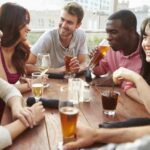 Beber en exceso eleva el riesgo de muerte por igual con vino, cerveza o spirits, según un estudio con 340.000 personas