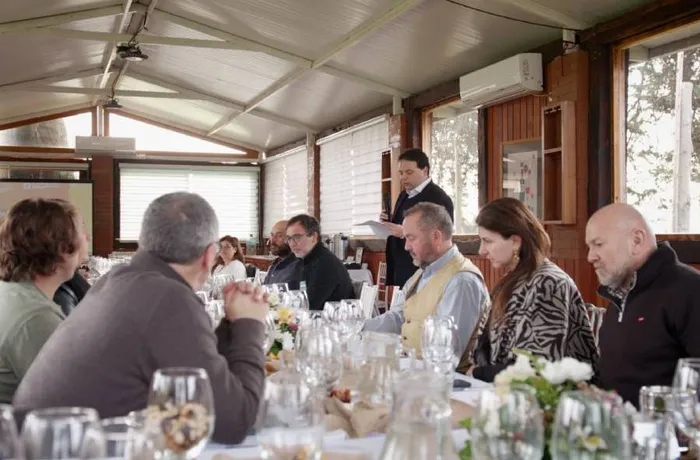 Taller de maridaje Vino y Gastronomía Unidos en Viña Riveras del Chillán, Valle del Itata