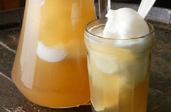 Terremoto chileno, el cóctel tradicional de vino pipeño y helado de piña