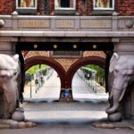 Puerta de los Elefantes de la cervecería Carlsberg en Copenhague, Dinamarca