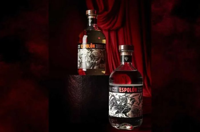 Botellas de tequila Espolón, una de las marcas con las que crece la coctelería de agave en Costa Rica