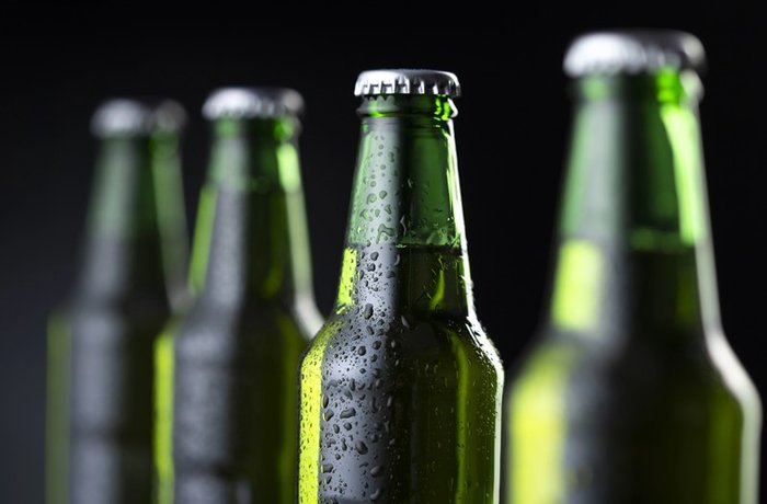 Jarras de cerveza en Alemania, donde las ventas cayeron un 4,6% en septiembre